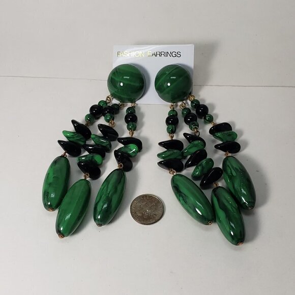 Women's Gold tone Green & Black Beads Fringed Post Drop Dangle long Earrings, 5" - Picture 7 of 7